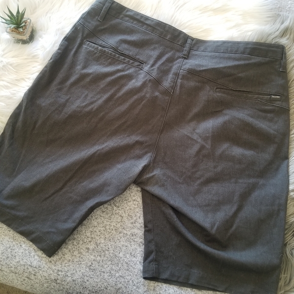 VOLCOM Corpo Class Gray Cotton Blend Shorts - Picture 4 of 9
